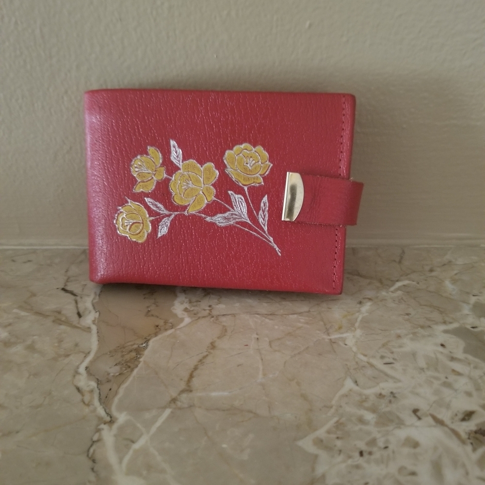 1970's Vintage Red Floral Leather Wallet